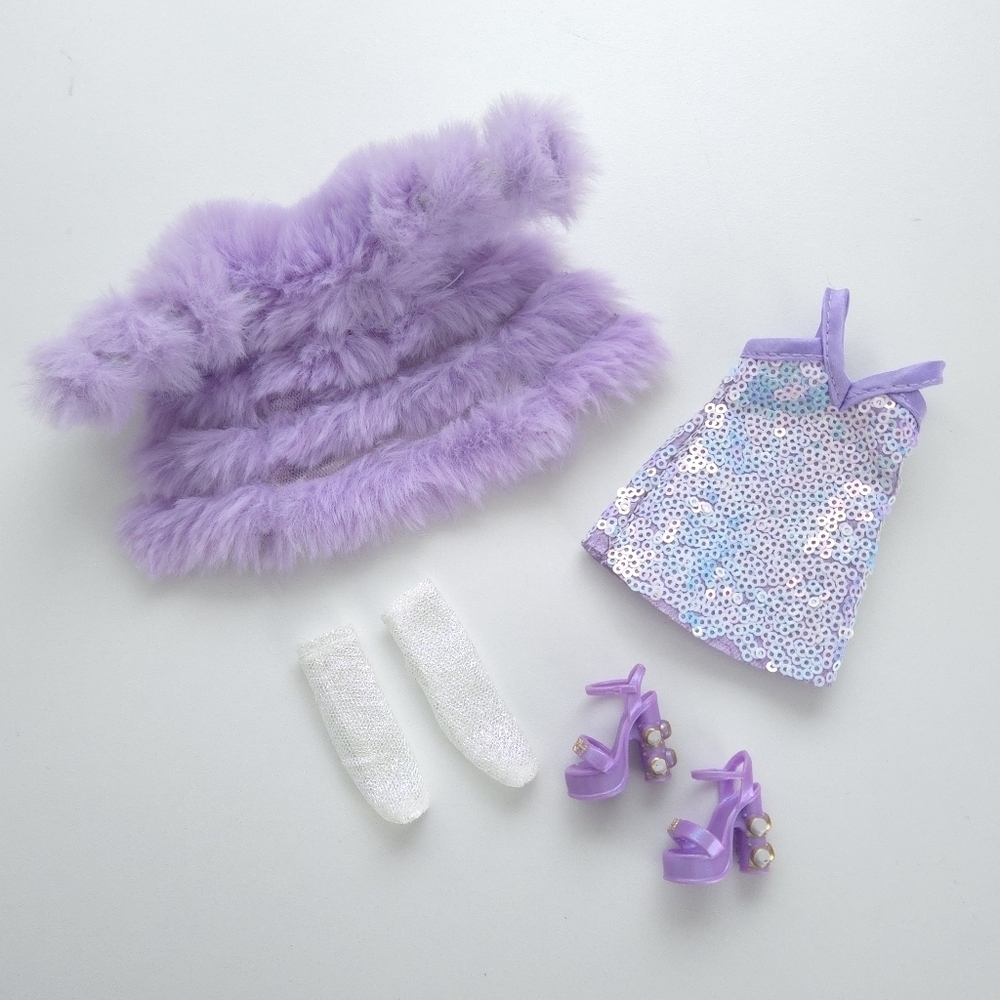 Rainbow High Violet Willow Purple Fashion Doll - Picture 12 of 13
